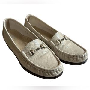 SAS Metro Horsebit Loafer Size 8N Bone Color Patent Leather.